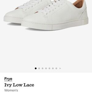 Size 9 1/2 white low fry Tennis sneaker in perfect condition.